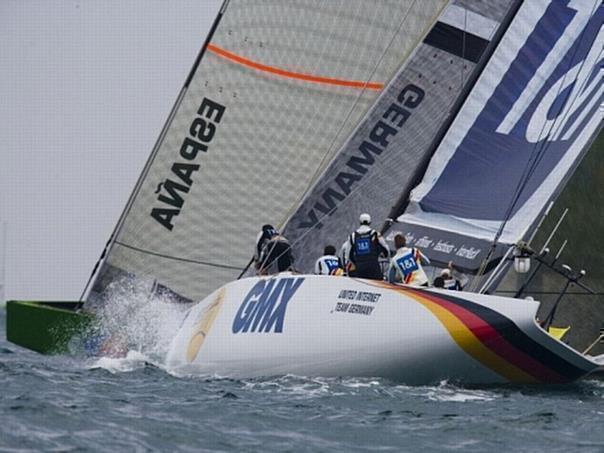 Beim America’s Cup 2009 werden auf dem Spinnacker zusammen mit einem Markenzeichen von United Internet die Audi Ringe exklusiv auf dem Hauptsegel des Nachfolgers der „Germany I“ zu sehen sein. Foto: Americas Cup 2006